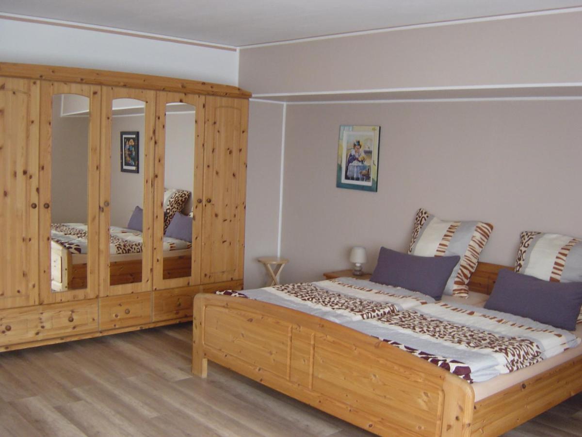 Ferienwohnung Haus am Wald Hillscheid Exterior foto
